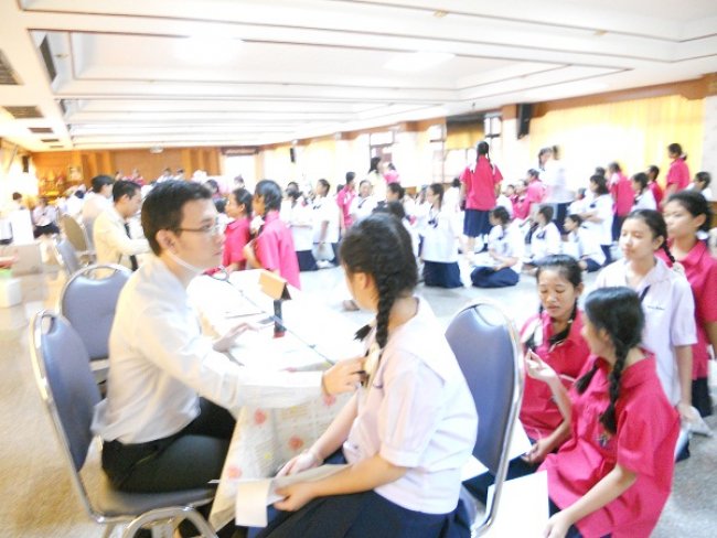 ตรวจสุขภาพนักเรียนระดับอนุบาลถึงมัธยมศึกษาตอนปลาย ทั้งสถาบันการศึกษาภาครัฐ และเอกชน ทั่วประเทศ